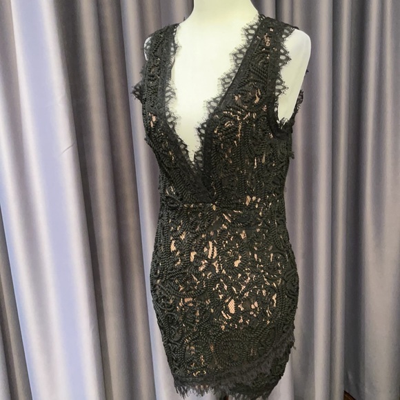 Sexy dress - Picture 2 of 8